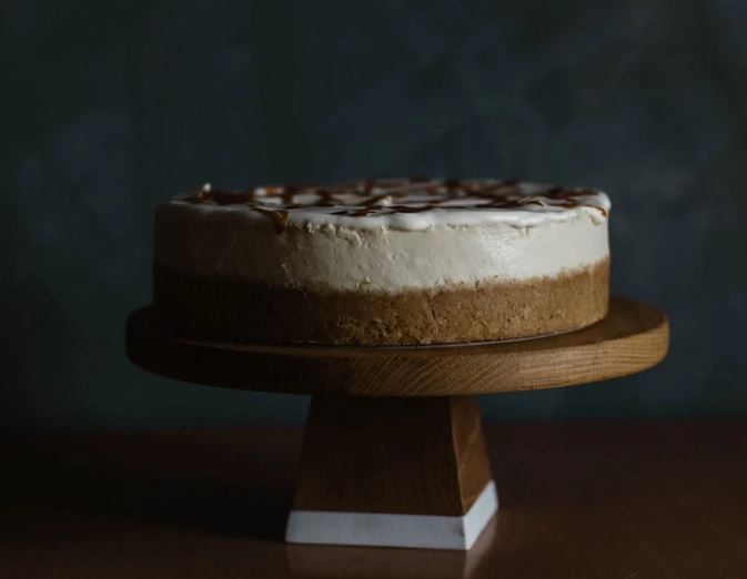 Chocolate cheesecake is a perfect combination. The perfect blend of the rich creamy taste topped with your favorite chocolate syrup.