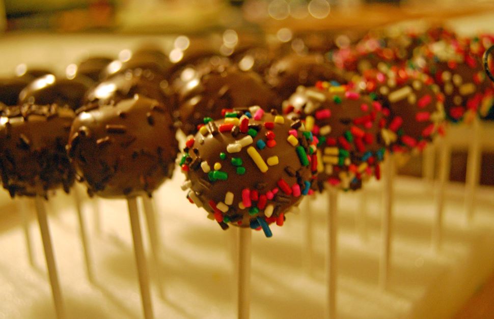 Sprinkle-covered chocolate cake pops, May 2009