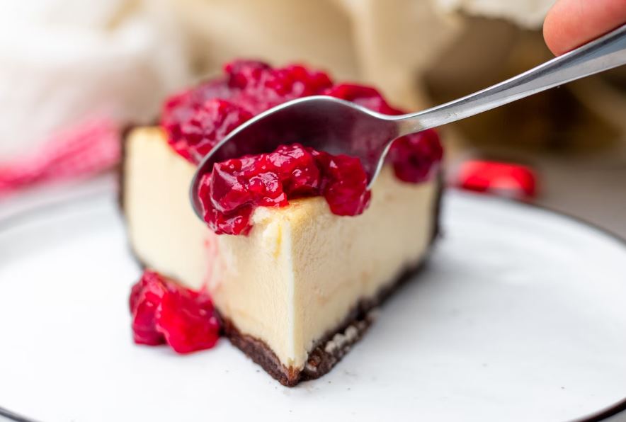 Cheesecake with pink toppings